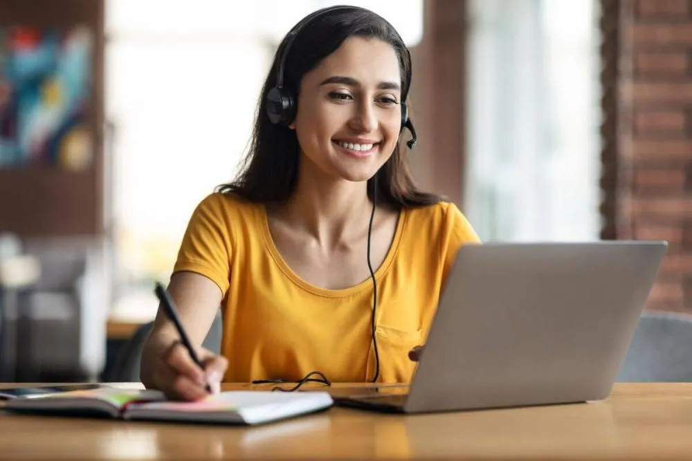 Vaga home office em marketing digital: empresa certificada abre oportunidade para Analista de Mídia e Performance